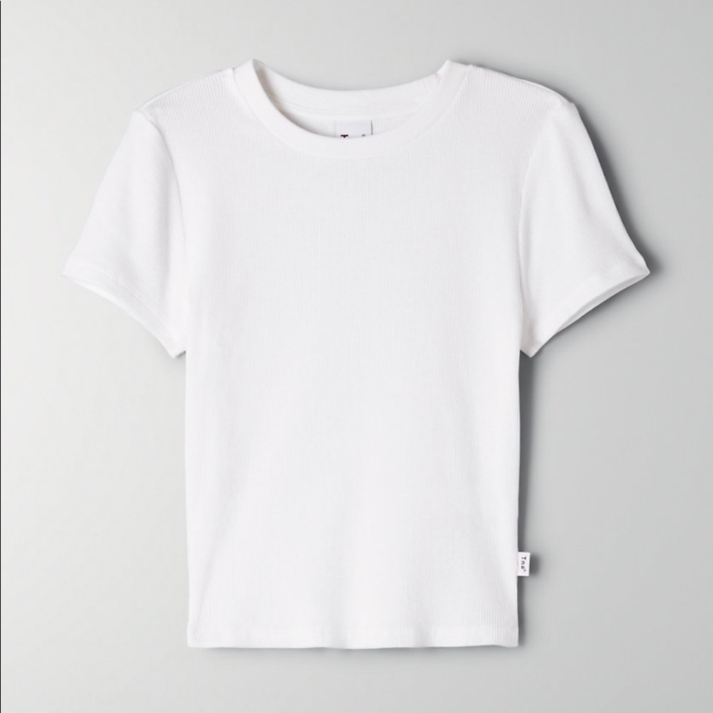 Aritzia TNA women’s medium white t-shirt